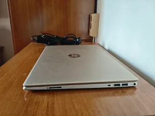 Portátil HP Ryzen 12GB RAM 500GB SSD Plata