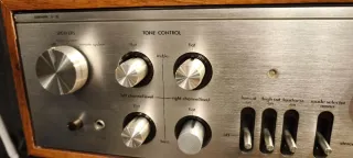 Amplificador Luxman L-30A Plata y Madera