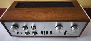 Amplificador Luxman L-30A Plata y Madera