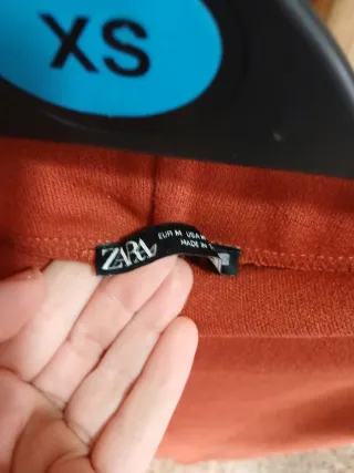 Falda larga naranja Zara