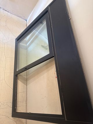 Ventana corredera negra 1.50x1.30
