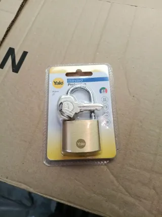 Candado Yale Y110B/40/140/1 Latón 40mm