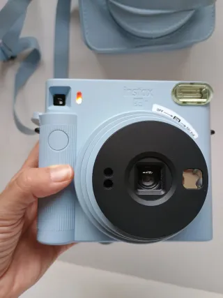 Cámara de fotos Instax Square Azul con funda
