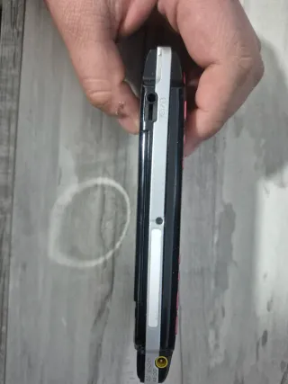 PSP 3004 Negra y Roja