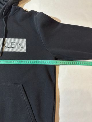 Sudadera Calvin Klein negra con capucha - Talla M