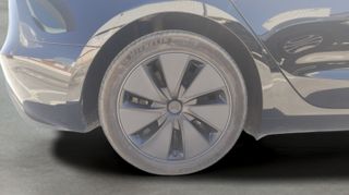 Tesla Model 3 Standard Range Premium RWD 208 kW (283 CV)