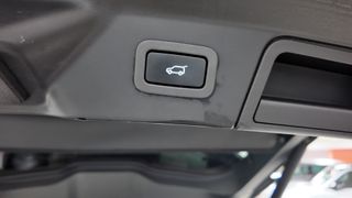 LAND-ROVER Range Rover Velar 3.0D D300 HSE 4WD Aut