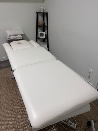 Camilla masaje quirumed