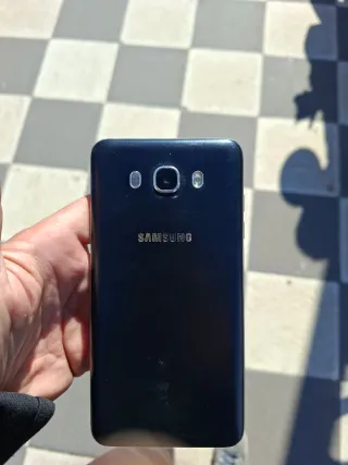 Samsung Galaxy J7 Negro