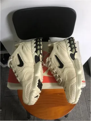 Stussy x Nike Air Zoom Spiridon Cage 38