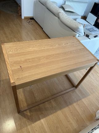 Escritorio de madera