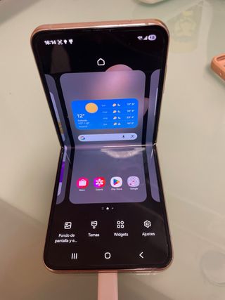 Samsung Galaxy Z Flip 4