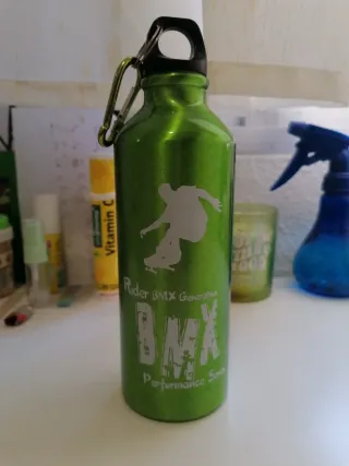 Botella deportiva BMX verde