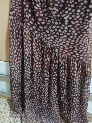 Falda larga granate con estampado de lunares