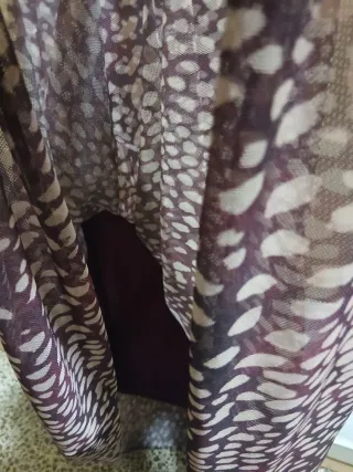 Falda larga granate con estampado de lunares