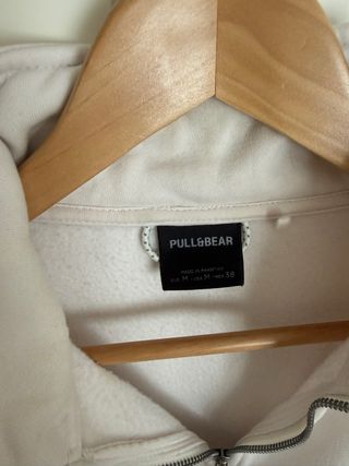 Sudadera Zip - Pull&Bear - media cremallera