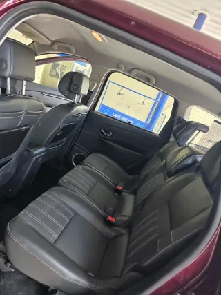 Renault Grand Scenic 2012