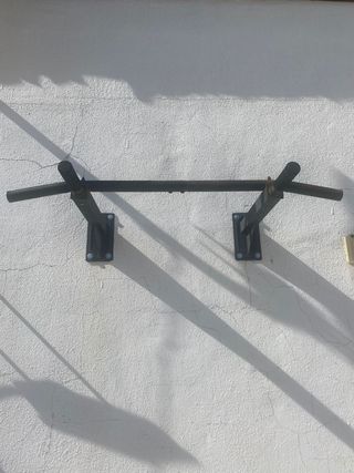 Barra de dominadas para pared