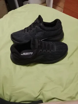 Zapatillas Skechers Negras