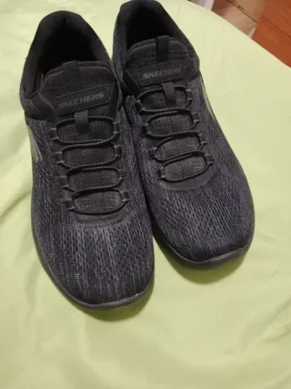 Zapatillas Skechers Negras