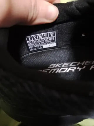 Zapatillas Skechers Negras