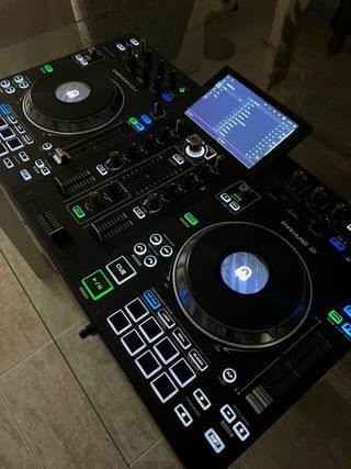 Mesa de mezclas Denon Prime 2
