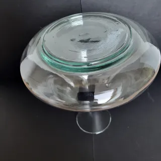 Decantador antiguo de cristal