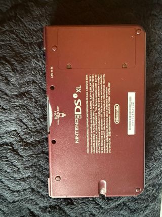 Nintendo DSi XL Rosa/Rossa + 5 giochi