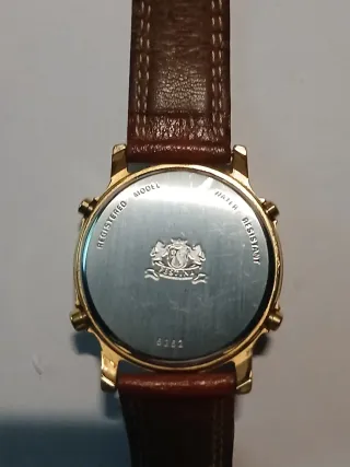 Reloj Festina Cronógrafo Alarma Dorado Marrón