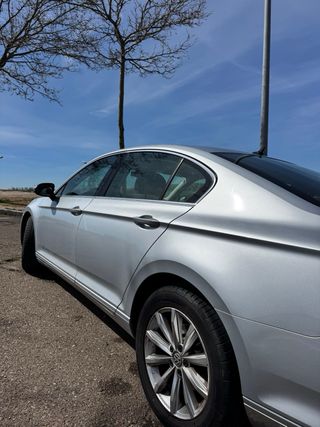Volkswagen Passat 2.0 TDI   2016
