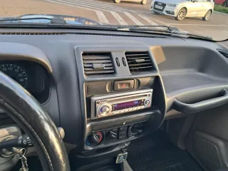 Nissan Terrano II 2000