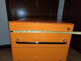 Cassettiera metallo arancione Tecno