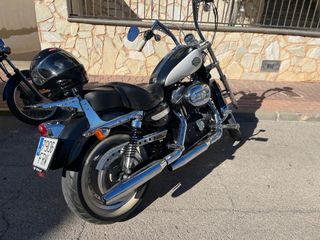 Harley-Davidson Sportster 1200 Custom