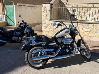 Harley-Davidson Sportster 1200 Custom