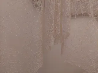 Mantilla de novia triangular chantilly envejecida