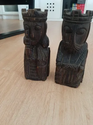 Figuras de madera Rey y Reina