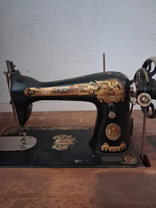 Máquina de coser Singer antigua