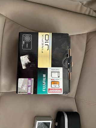 Cámara Fujifilm FinePix J10 Plata 8.2MP