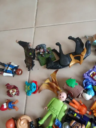 Lote figuras y muñecos variados