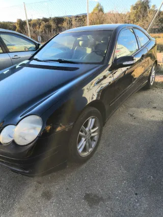 Mercedes-Benz Clase C 2003