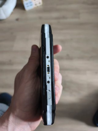 Sony PSP 2004 Negra (SIN BATERÍA)