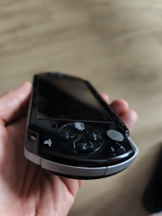 Sony PSP 2004 Negra (SIN BATERÍA)