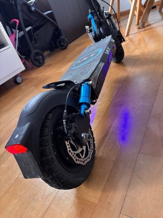 Patinete Eléctrico con Pantalla LCD