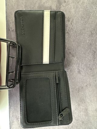 Cartera Volcom Piel Negra