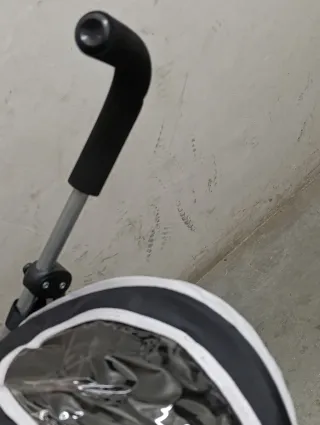 Silla de paseo ZY Safe roja