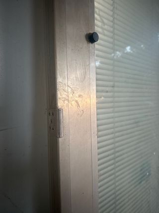 Puerta blindada con cristal