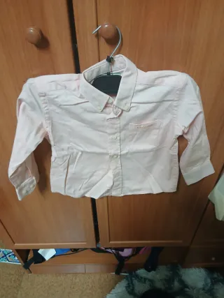 Blusa blanca con cuello Peter Pan
