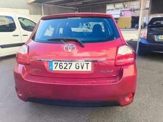 Toyota Auris 1.6 VVTI SOL 2010