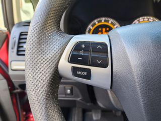 Toyota Auris 1.6 VVTI SOL 2010