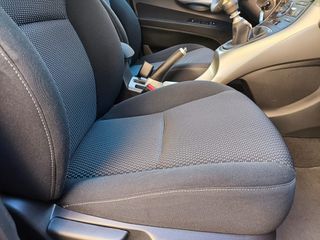 Toyota Auris 1.6 VVTI SOL 2010